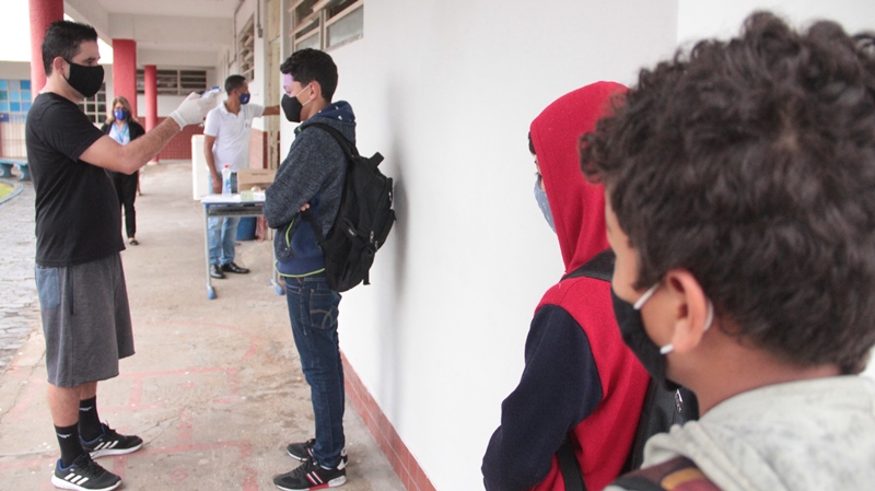 Escolas municipais de Fabriciano voltam às aulas presenciais no dia 18 de janeiro com segurança