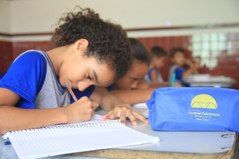 Fabriciano abre cadastro escolar para Ensino Fundamental