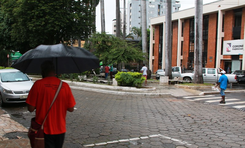 Chuvas devem continuar até o final desta semana, alerta Defesa Civil