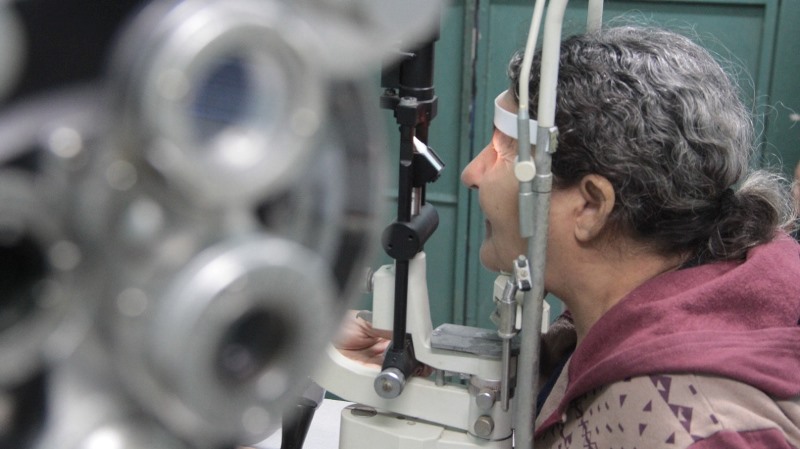Pacientes com catarata passam por consulta pré-operatória em Fabriciano