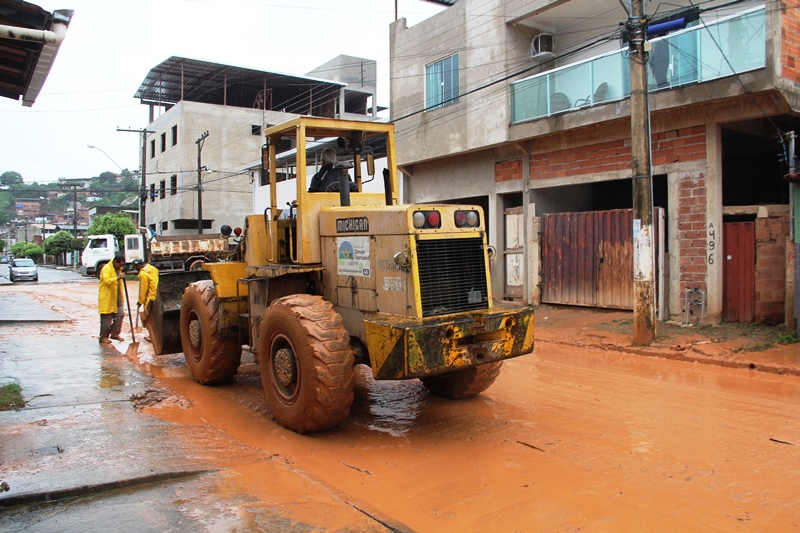 Prefeitura intensifica ações de limpeza e mantém acolhimento as vítimas das chuvas