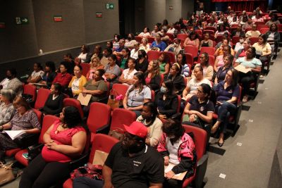 Fabriciano promove capacitação para Auxiliares de Serviços Educacionais