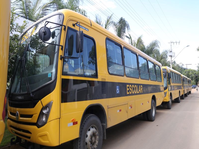 Prefeitura renova frota do transporte escolar em Coronel Fabriciano