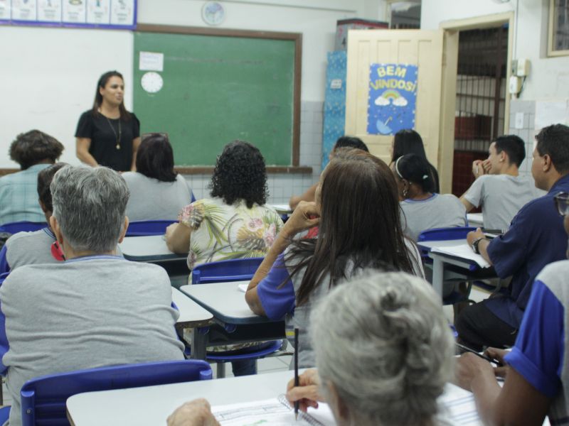 Matrículas para a Educação de Jovens e Adultos (EJA) estão abertas em Fabriciano
