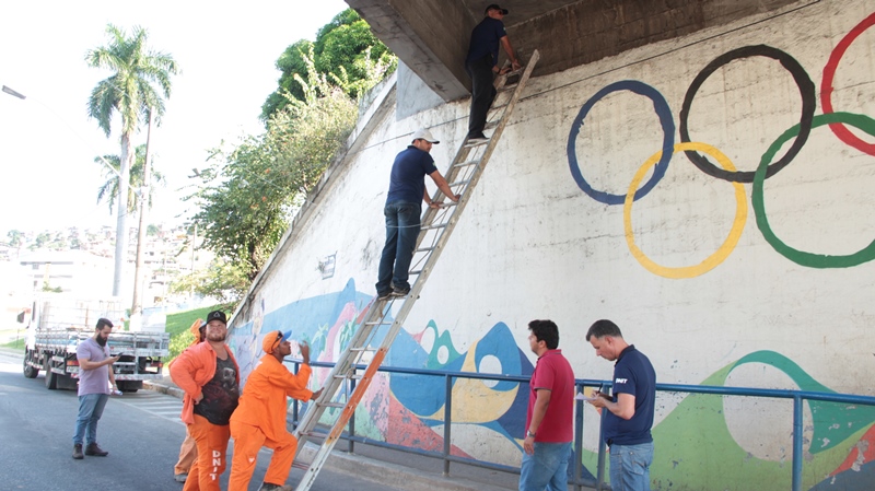 DNIT faz medição para obra de melhoria no viaduto de Fabriciano
