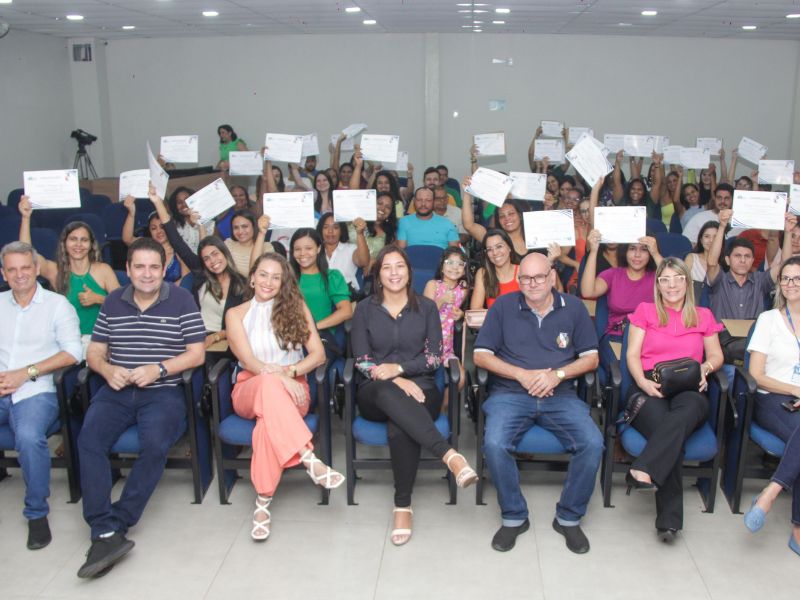 Prefeitura de Fabriciano empossa 214 novos servidores concursados e reforça quadros da Educação