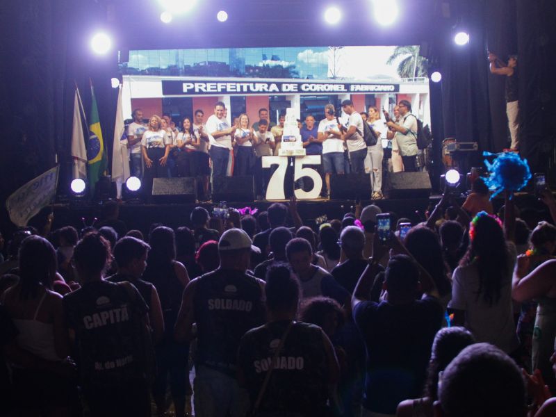 Lazer, shows, bolo de aniversário e anúncio de novas obras marcam comemoração dos 75 anos Coronel Fabriciano