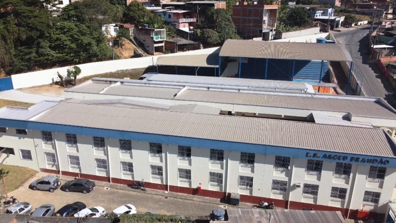 Prefeitura de Fabriciano investe R$ 2,2 milhões e conclui reforma da Escola Municipal Argeu Brandão