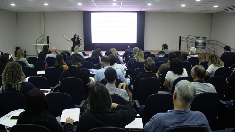 Prefeitura de Fabriciano capacita servidores sobre nova Lei Federal de Licitações