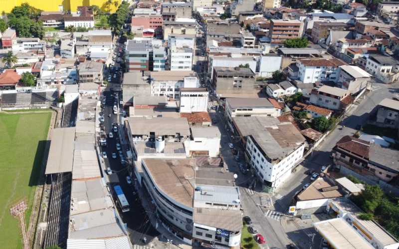 Prefeitura de Fabriciano adianta calendário e inclui mais ruas em obras de pavimentação do Centro da cidade