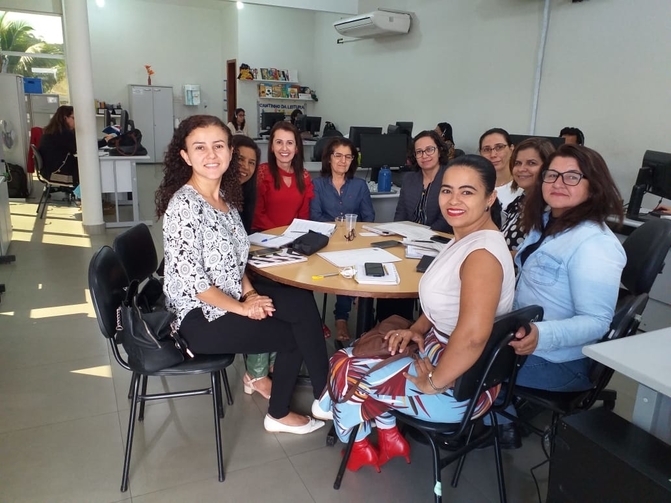 Profissionais da Educação do Vale do Aço participam da Implementação do Currículo Referência de Minas Gerais