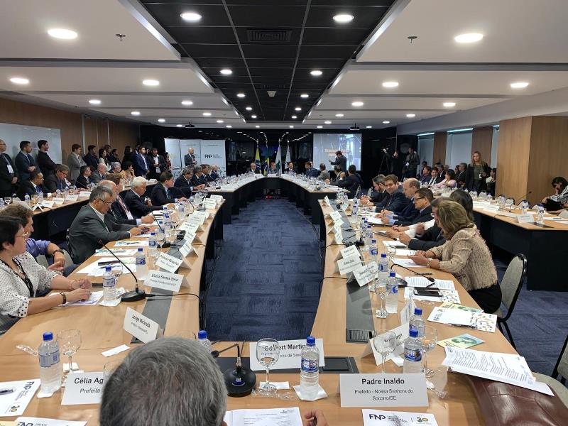 Prefeito de Coronel Fabriciano é eleito vice-presidente do G100 pela Frente Nacional de Prefeitos