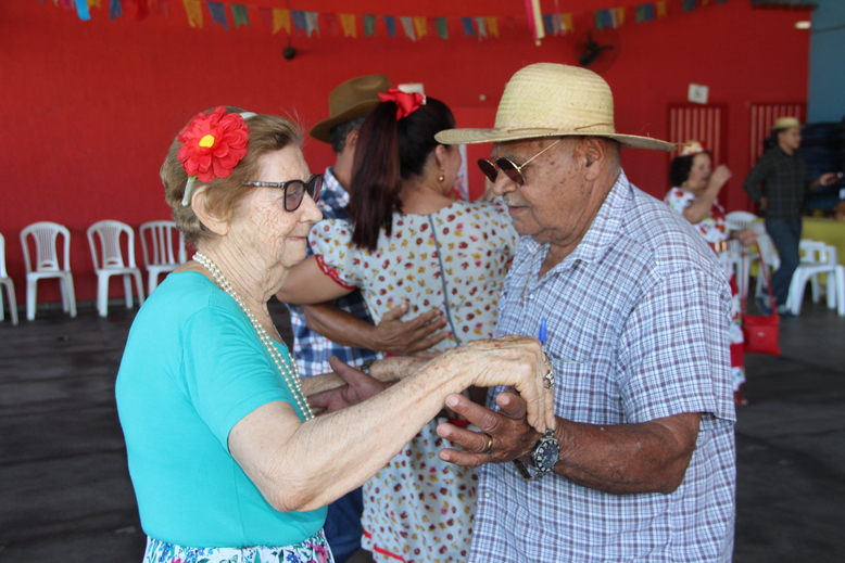 Fabriciano realiza Arraiá do Centro de Convivência VivaIdade