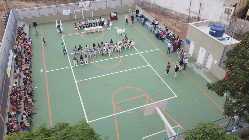 Prefeitura de Fabriciano entrega quadra poliesportiva aos moradores do Amaro Lanari
