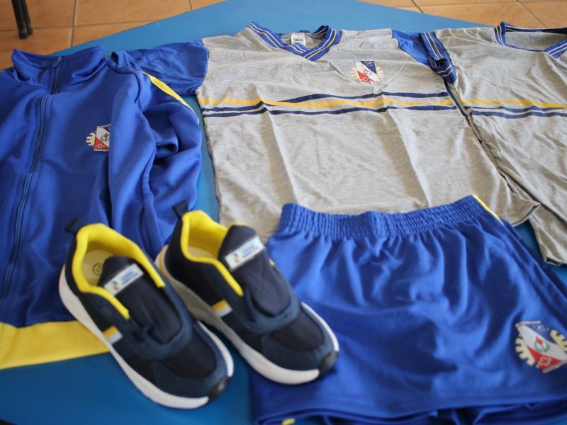 Coronel Fabriciano renova uniformes  e entrega novas peças para alunos da rede municipal de ensino