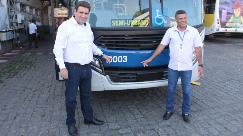 Fabri Fácil começa a cumprir acordo e coloca ônibus novo em circulação