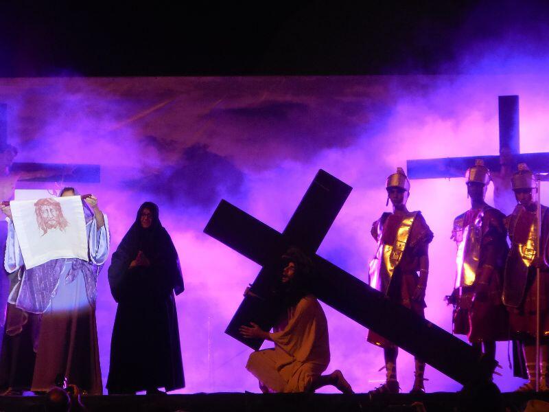 Semana Santa: comunidade católica prepara programação com missas e encenações da Paixão de Cristo em Fabriciano