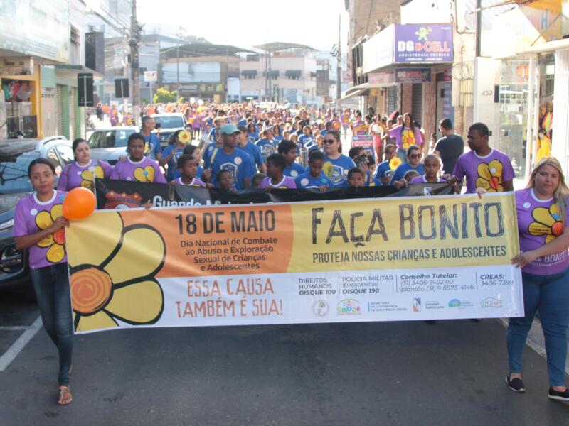 Prefeitura promove caminhada em alusão ao Dia Nacional de Luta Antimanicomial e de Combate ao Abuso e à Exploração Sexual Infantil