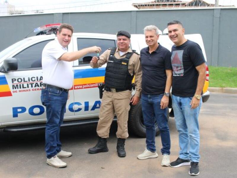 Prefeitura de Coronel Fabriciano entrega nova viatura e mobiliários ao 58º BPM