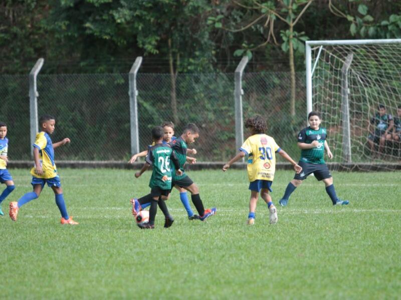 Campeonato Fabricianense de Futebol de Base chega à final neste sábado