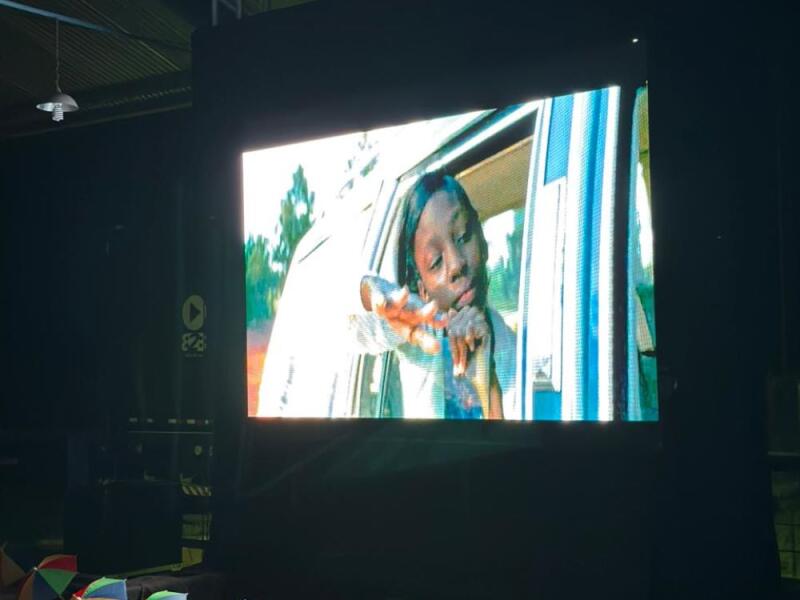 “Cinema na Comunidade” leva lazer e conscientização a bairros de Coronel Fabriciano